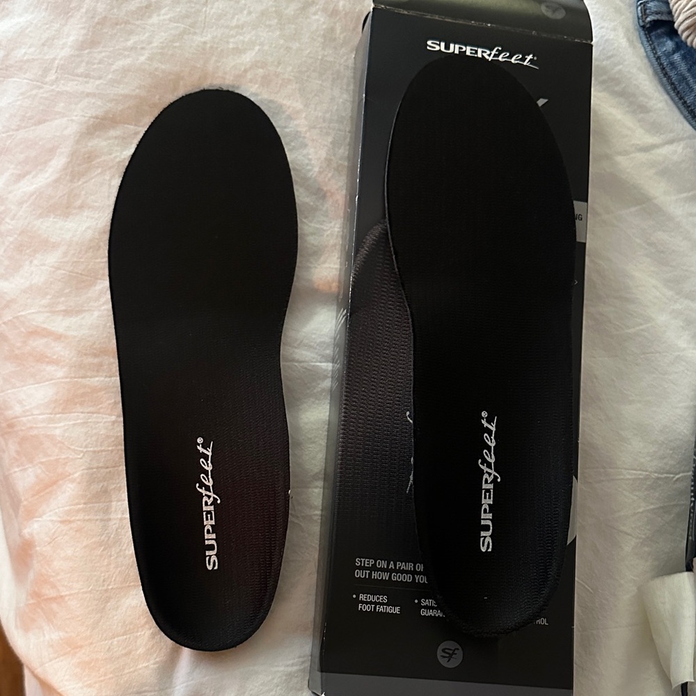 Superfeet Black Insoles - Picture 4 of 5